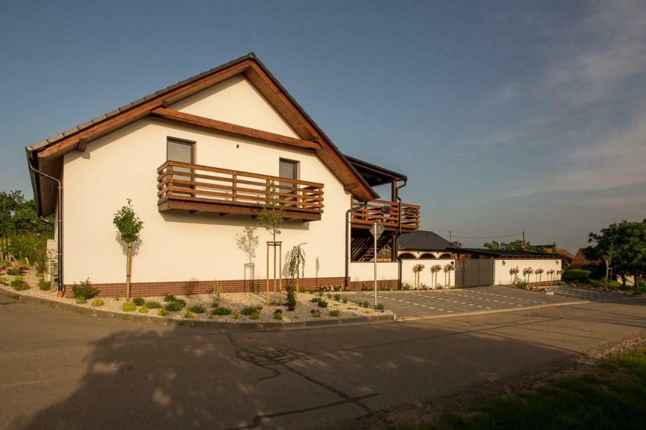 Apartmány pod Pálavou Starovicky Kültér fotó